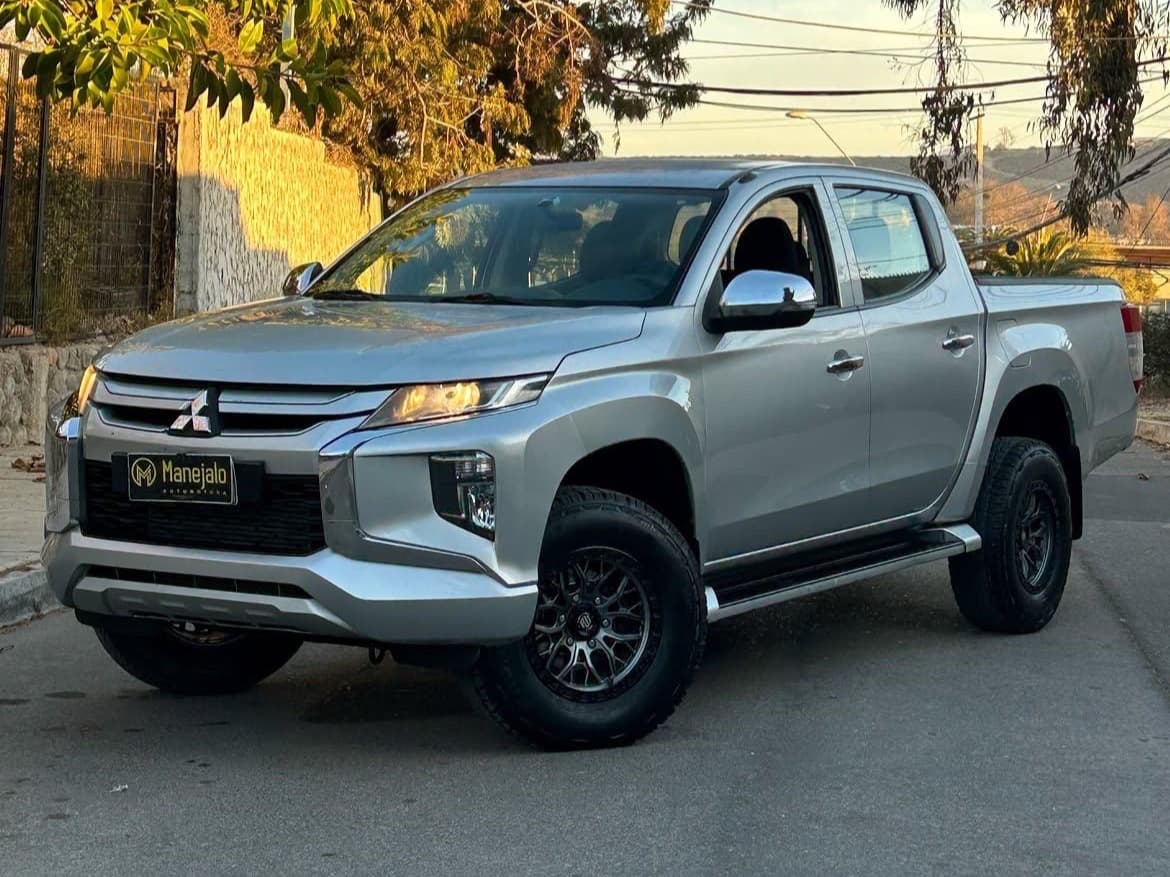 Mitsubishi L200 Katana 4X4 🇯🇵